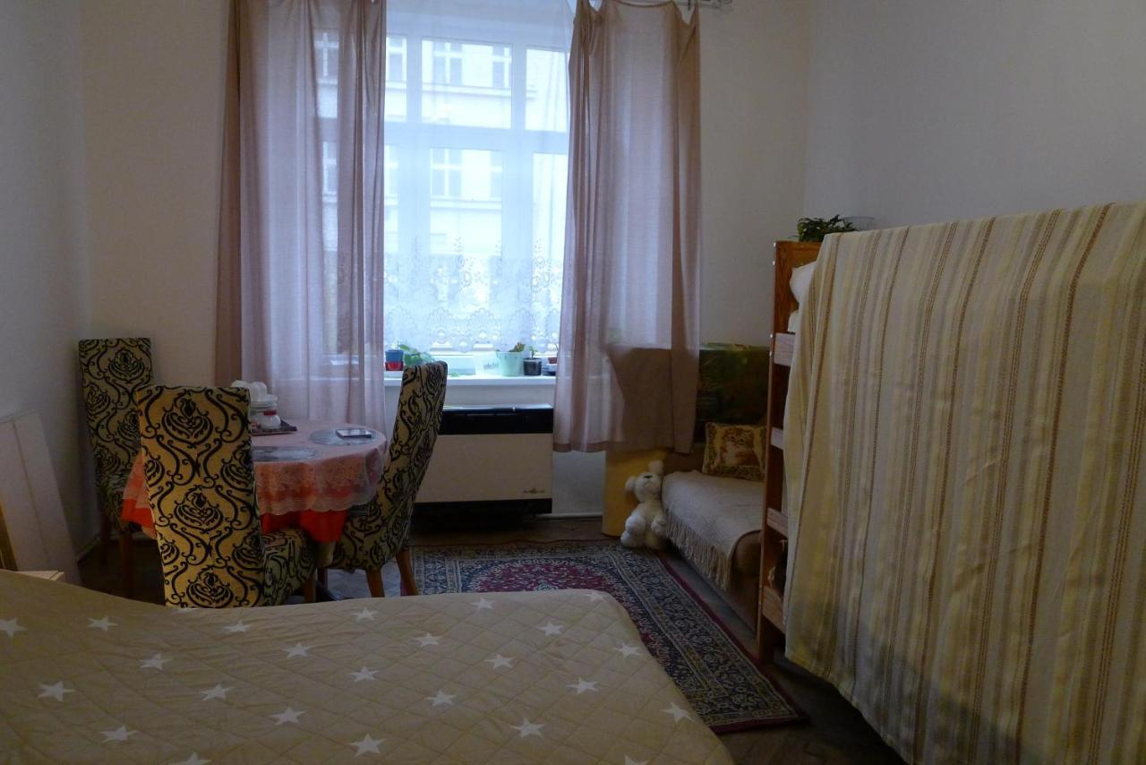 براغ Cozy Modest Room For 2 Or 3 Persons المظهر الخارجي الصورة