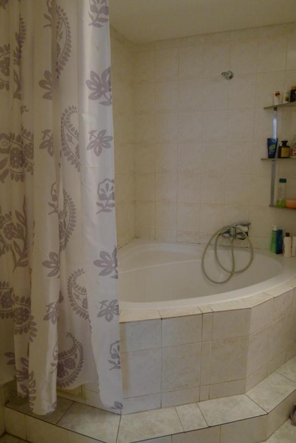 براغ Cozy Modest Room For 2 Or 3 Persons المظهر الخارجي الصورة